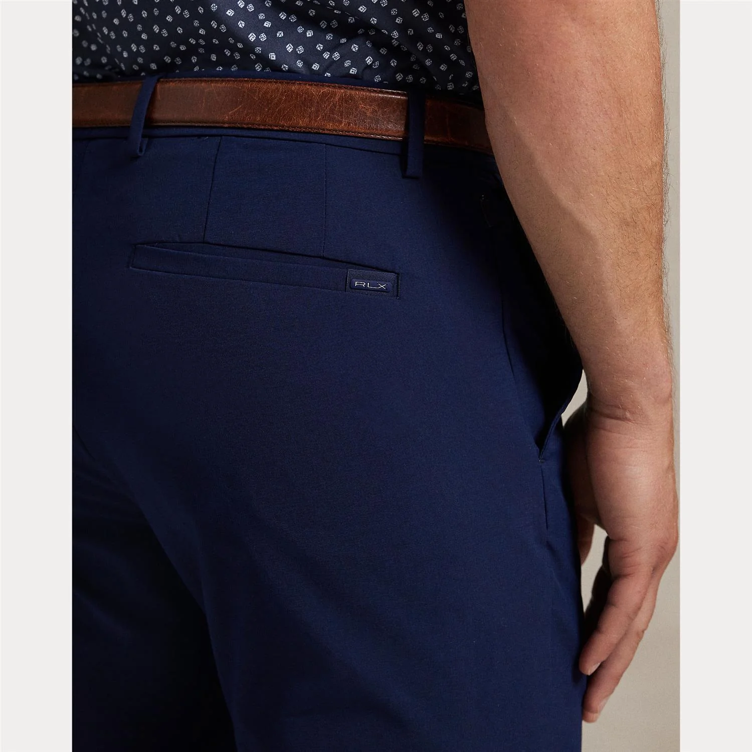 SLIM FIT PERFORMANCE PANT - Image 4