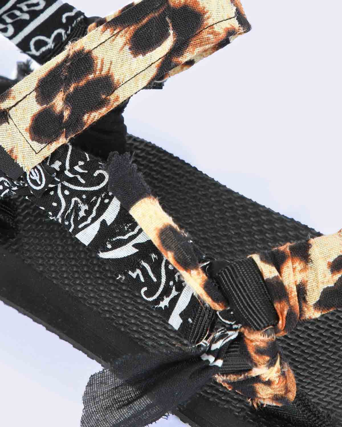 Trekky Leopard Print - Black Bandana - Image 3